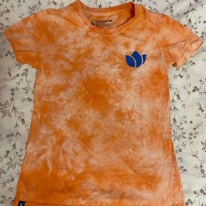 Dutch bros small t-shirt